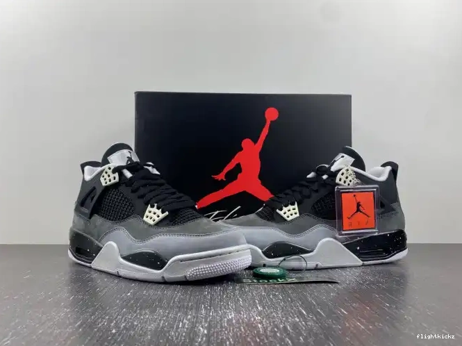 Fear Retro (2013) 626969-030 Pack Jordan 4 0505
